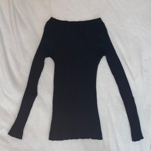 Vintage 90’s/2000s Cold Shoulder Sweater